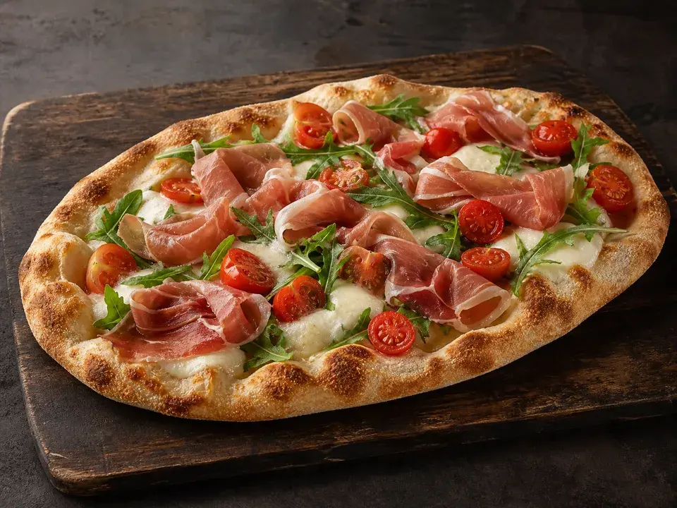 Pinsa Italia servi chez VIA NAPOLI 19