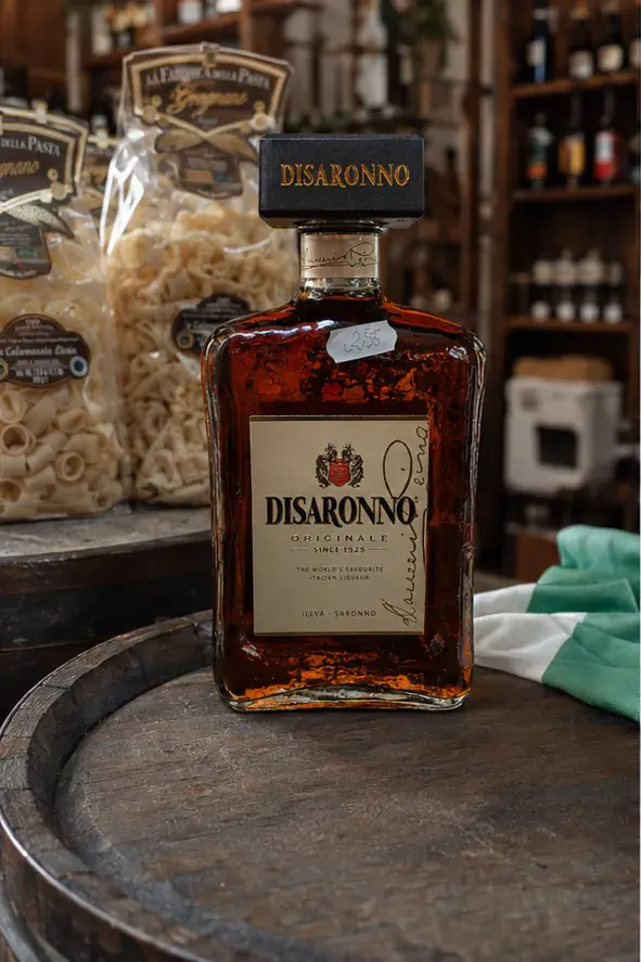 Disaronno Originale, plan large de face