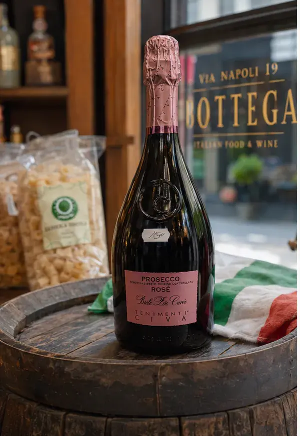 Tenimenti Civa Prosecco Rosé Millesimato, plan large de face