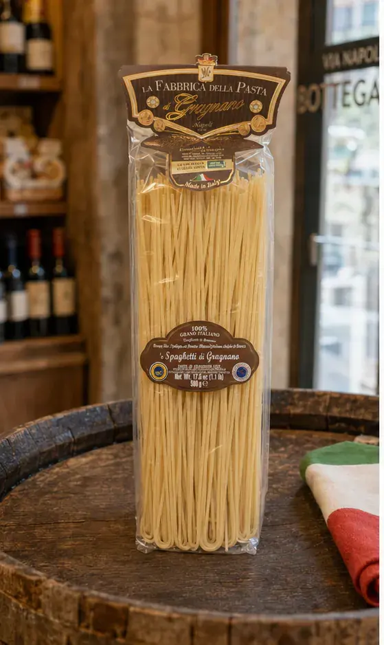 La Fabbrica Spaghetti di Gragnano, plan large de face