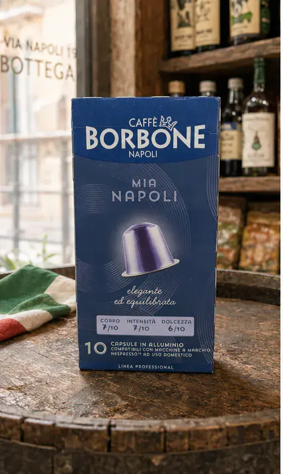 Caffè Borbone Mia Napoli, plan large de face
